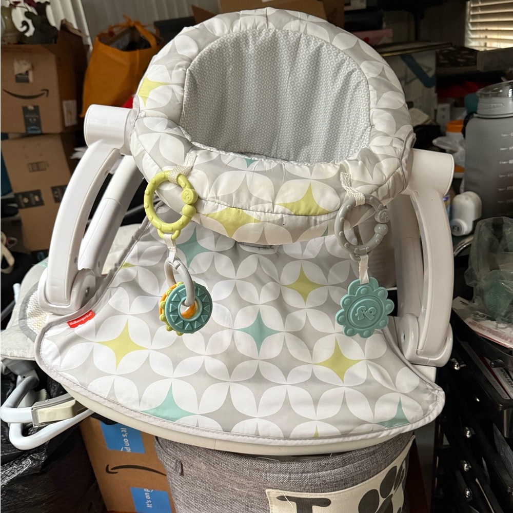 Fisher-Price Gray and White Infant Seat with Sensory Toys